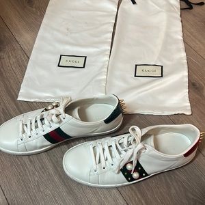 Gucci sneakers worn a few times